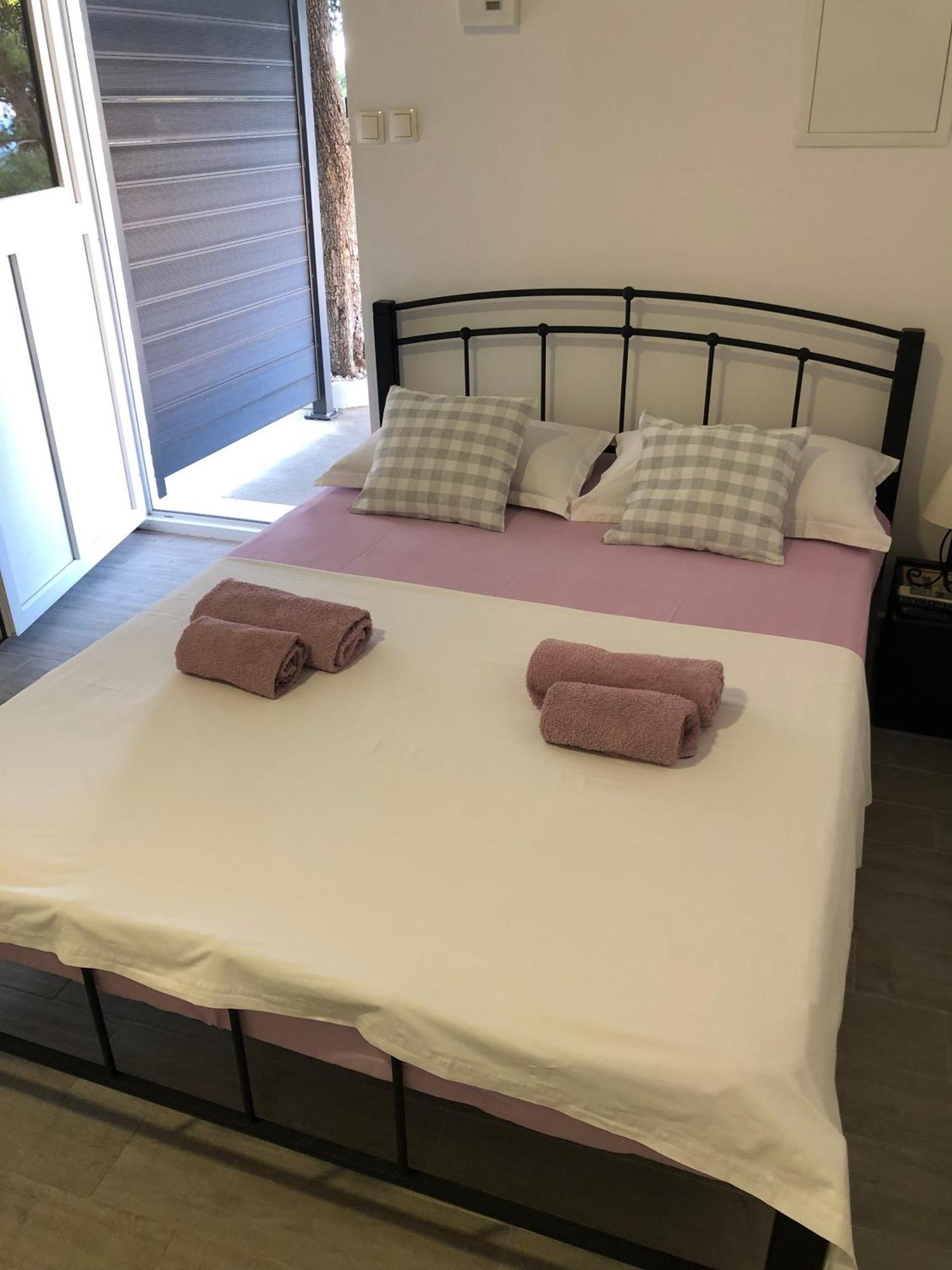 אומיס Apartmani Milka I Jozo חדר תמונה