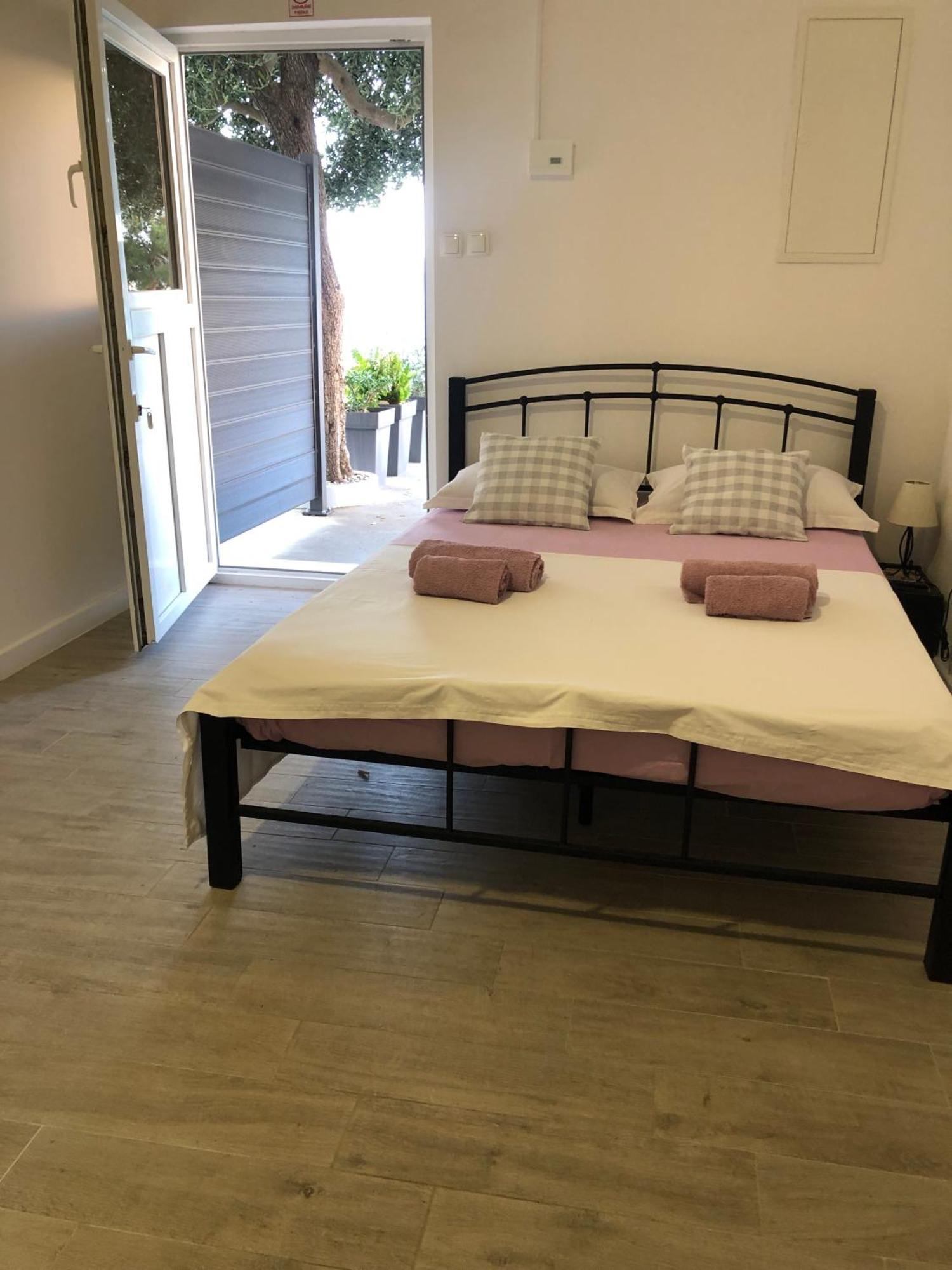 אומיס Apartmani Milka I Jozo חדר תמונה