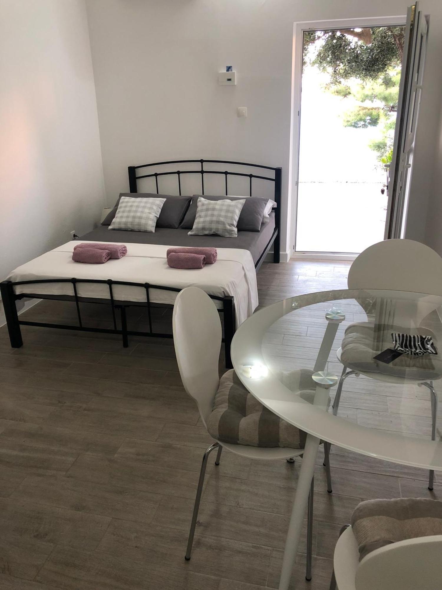 אומיס Apartmani Milka I Jozo חדר תמונה